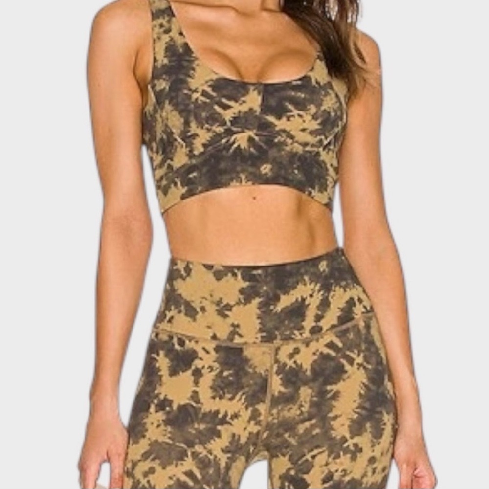 Varley Tie-Dye Sports Bra and Leggings Set - Black and Tan